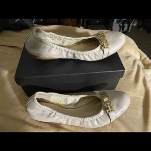 Tahari Ballet Flats size 10 MAKE AN OFFER IVORY